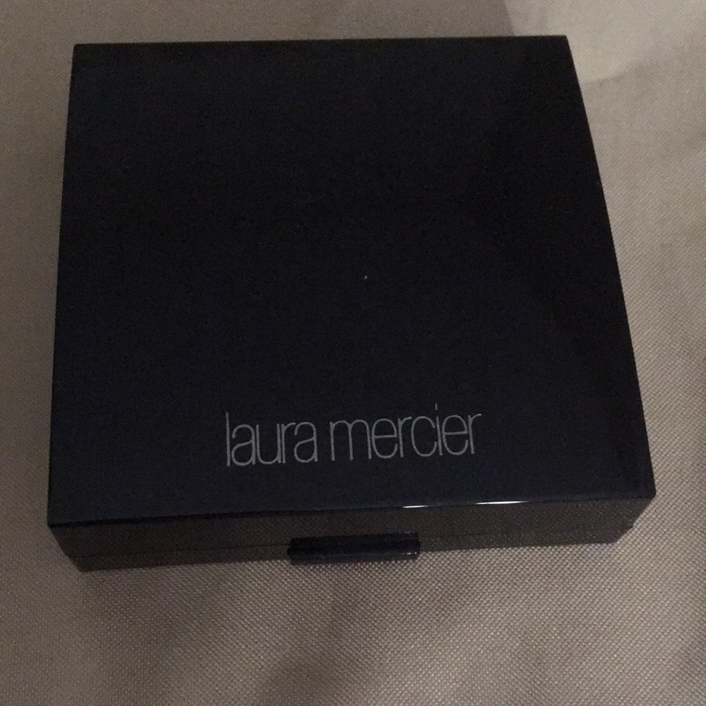 Laura Mercier Highlighter